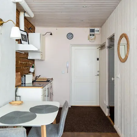 Garden Next To Telliskivi & Old Town Apartment *